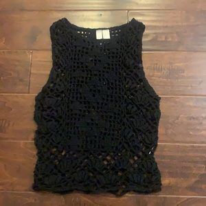 Crotchet sleeveless sweater